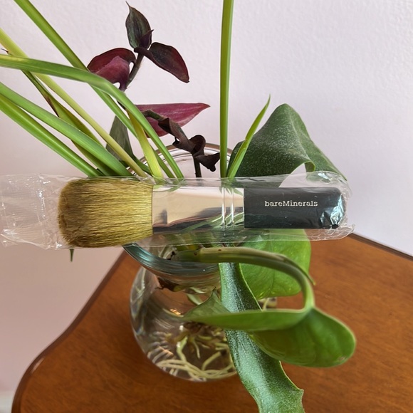 bareMinerals Other - Bare Minerals Flawless Face Brush